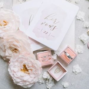 The Mrs. Box Norah Mae Pink Ring Box Single Large